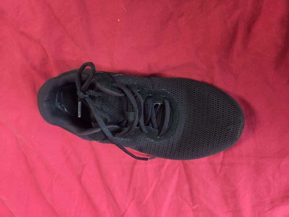 Продавам маратонки Nike