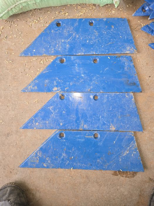 Лемкен долотаси яхшисидан донаси 90мингдан, лемех 130минг130