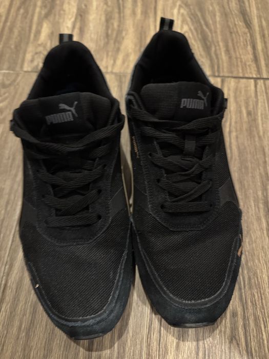 Продам кроссовки