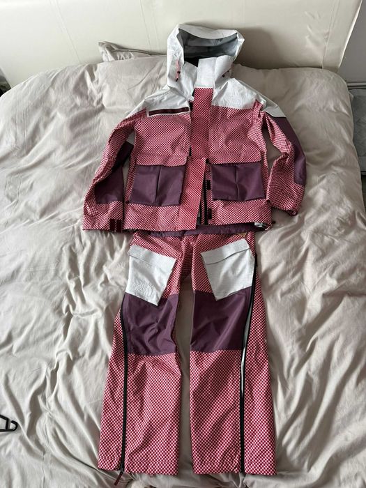 Geaca si pantaloni ski snowboard The North Face a68