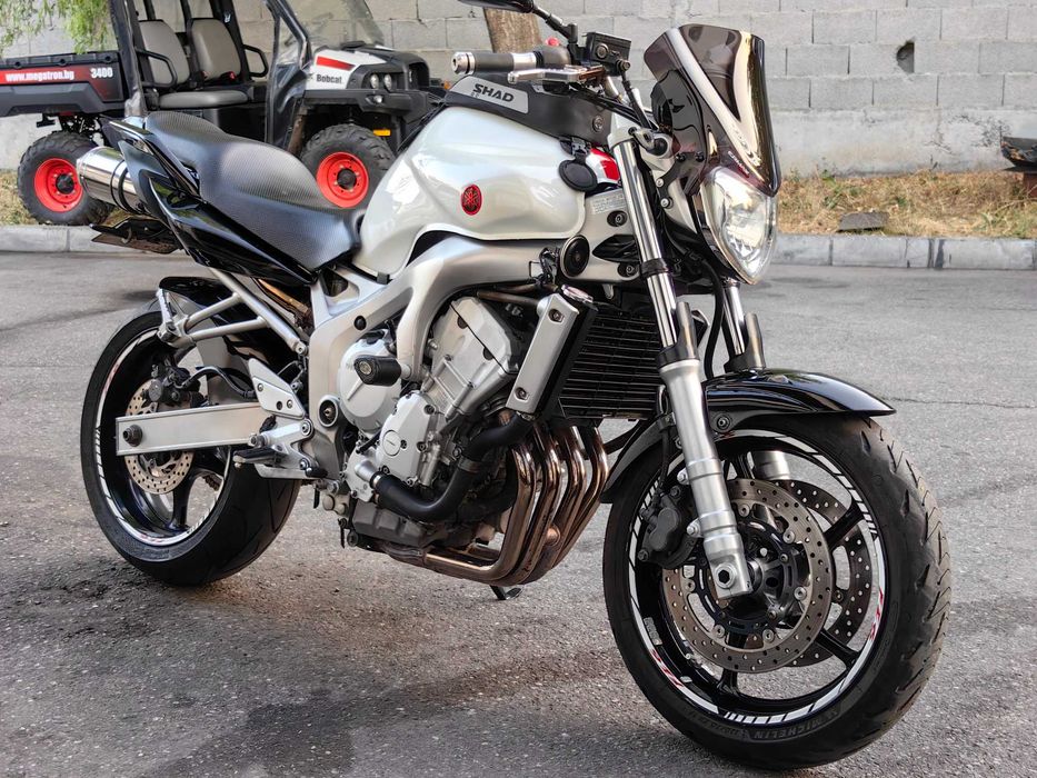 Yamaha FZ6 S2 600