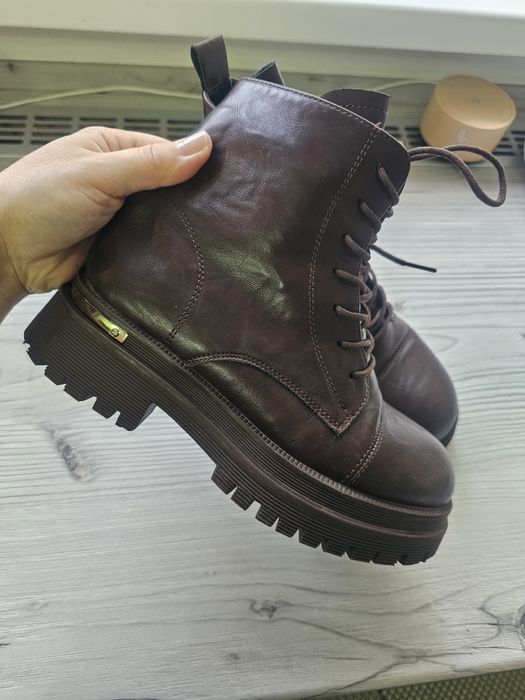 Продам ботинки для девочки