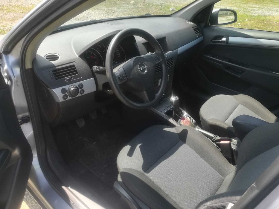 Opel Astra H 1.7 CDTI | 2005 | 205.400 km | FĂRĂ RUGINĂ | 2.200 €