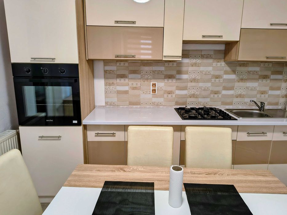 Proprietar Inchiriez Garsoniera pe termen lung