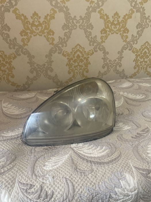 фара приора левая