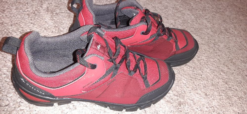 Adidasi dama dechatlon pentru drumetie nr 38