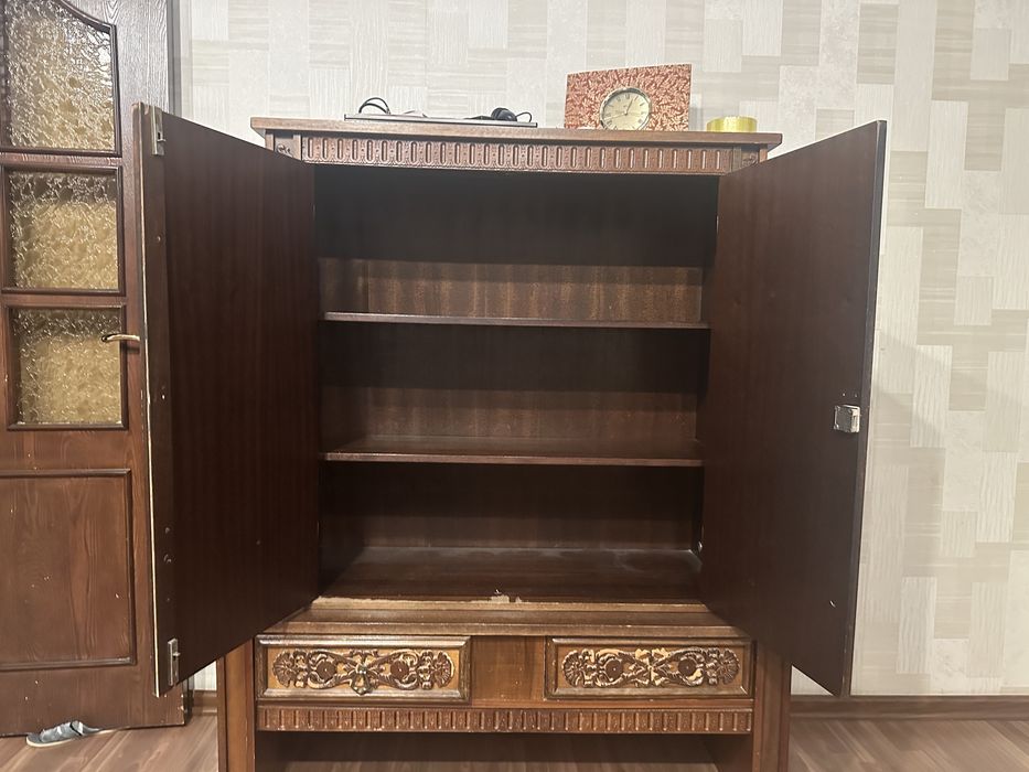 Антикварный комод