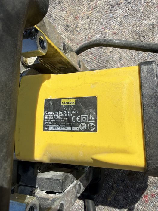 mașină de șlefuit suprafețe SAMEDIA CGR 180.