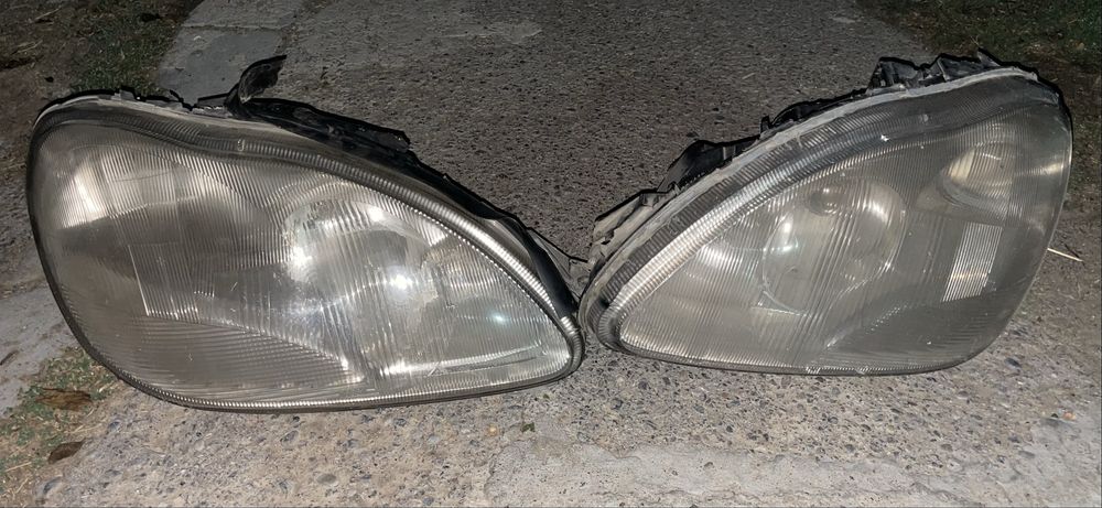 Продам фары на запчасти от мерс w220