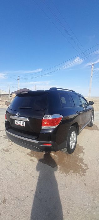 Тойота хайландер