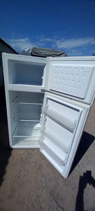 Срочно продаётся холодильник