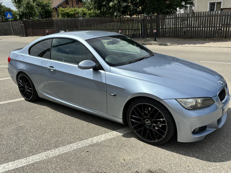 Dezmembrez bmw e92 2.0 diesel 2010