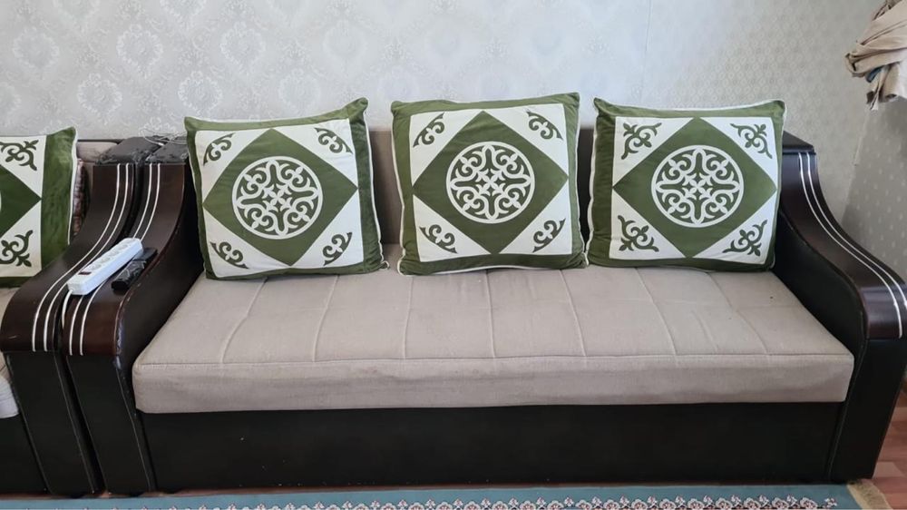 Диван, мини диван.