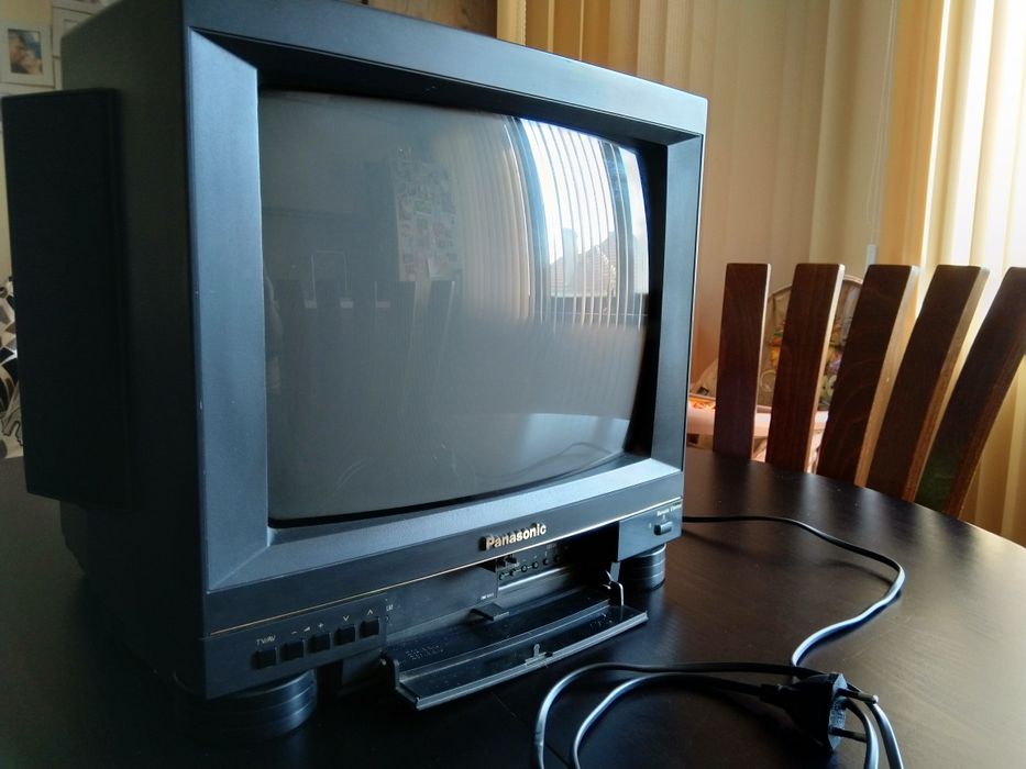 Panasonic colour TV