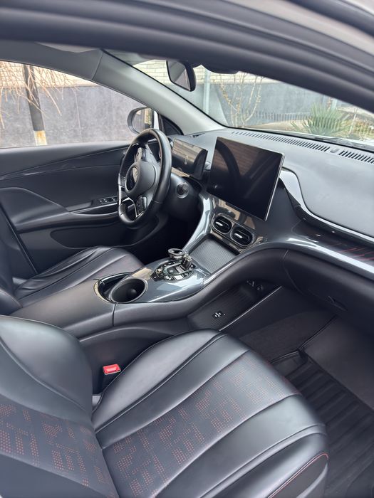 Byd e2 luxry sotiladi