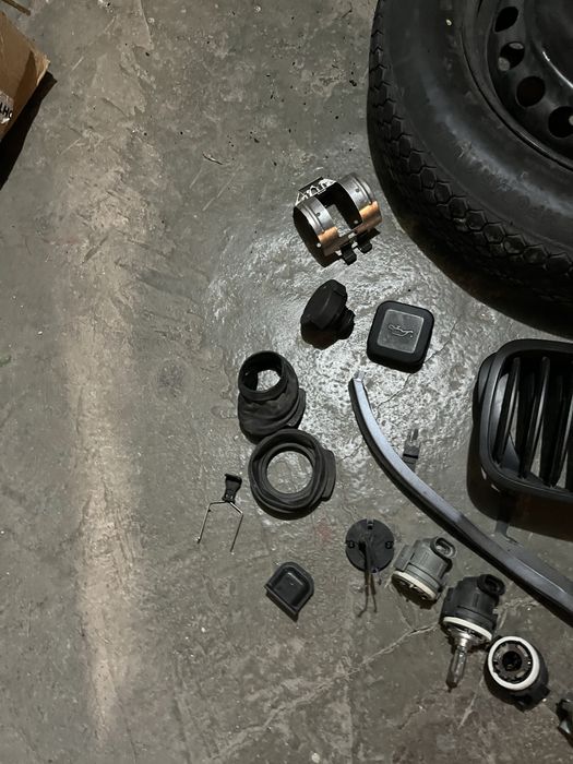 Части за бмв е 46