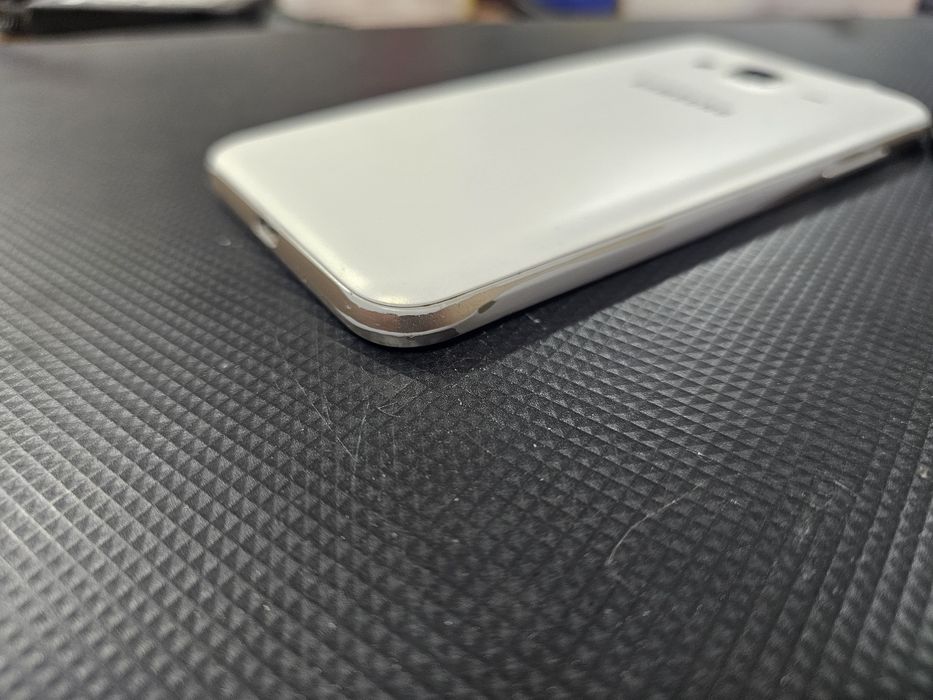 Samsung Galaxy j3 2016