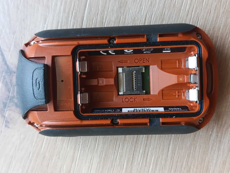Garmin dakota 20