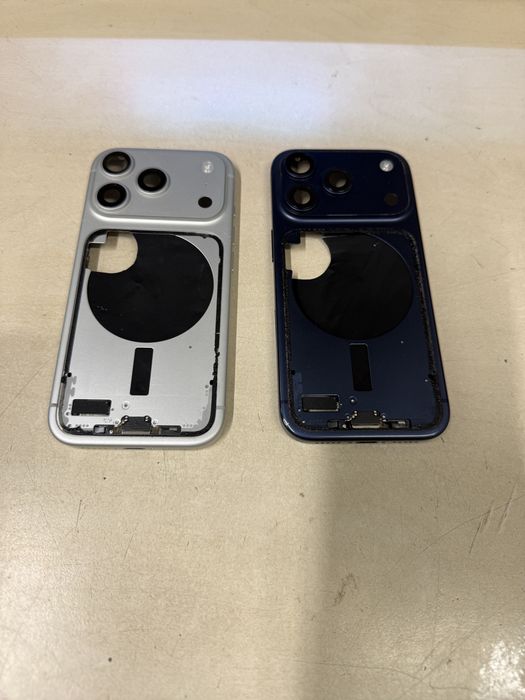 Carcasa originala iphone 17 pro