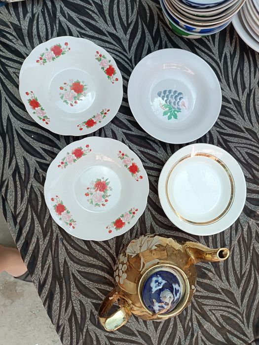 Тарелки посуда салатница противень чайник чойнак идиш товок каса чинни