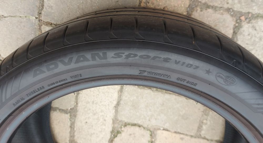 Set 2buc 275/40 R20 106W XL Yokohama Advan Sport V107 *BMW vară