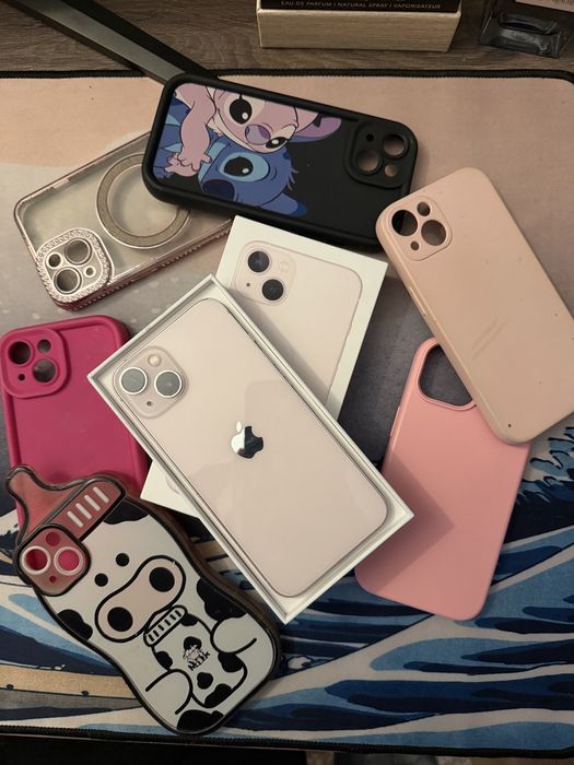 iPhone 13 128GB Impecabil. FULL BOX. 6 Huse Cadou