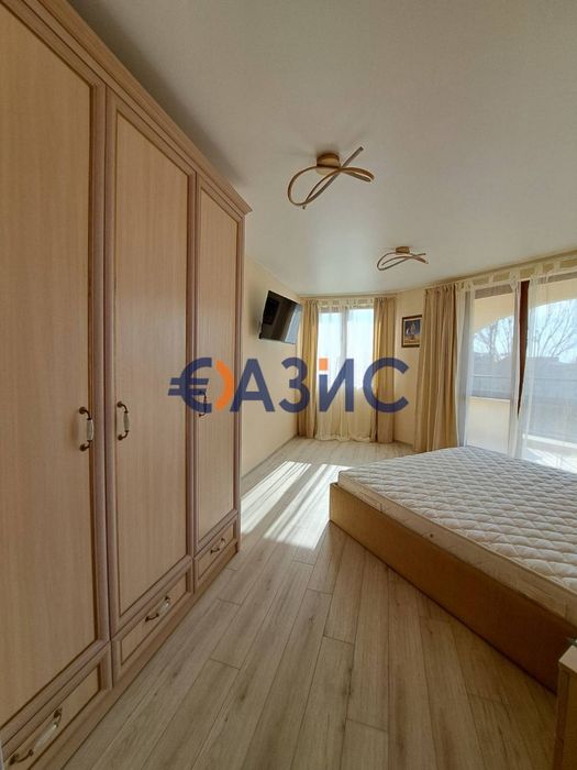 Продава се Тристаен апартамент в к.к. Слънчев бряг - 104 кв.м за 696 €/кв.м - Снимка #3