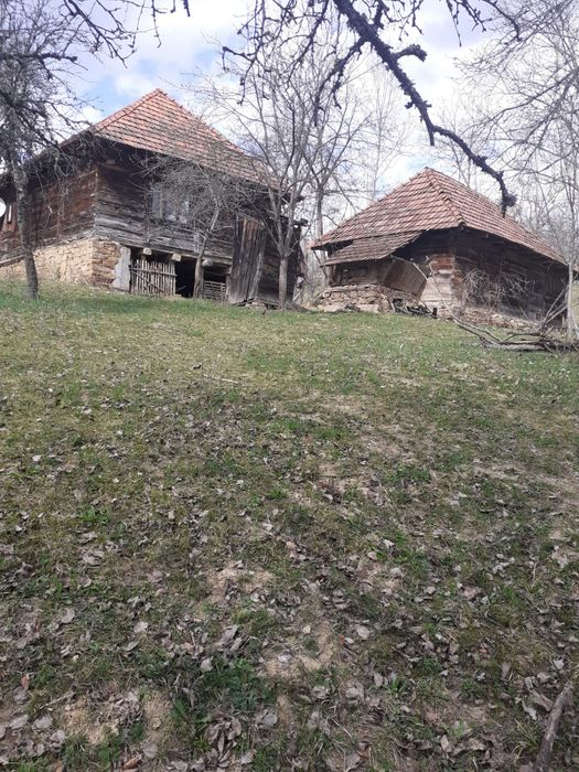 Casă de vânzare la munte