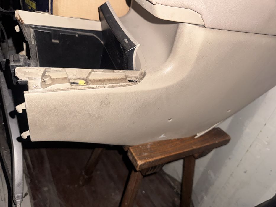 Подокконик Toyota Avalon
