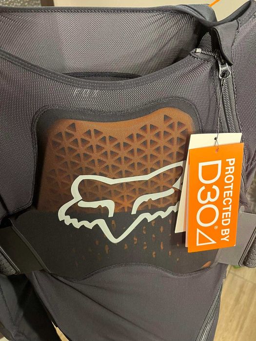 FOX Baseframe Pro D3O® протектор