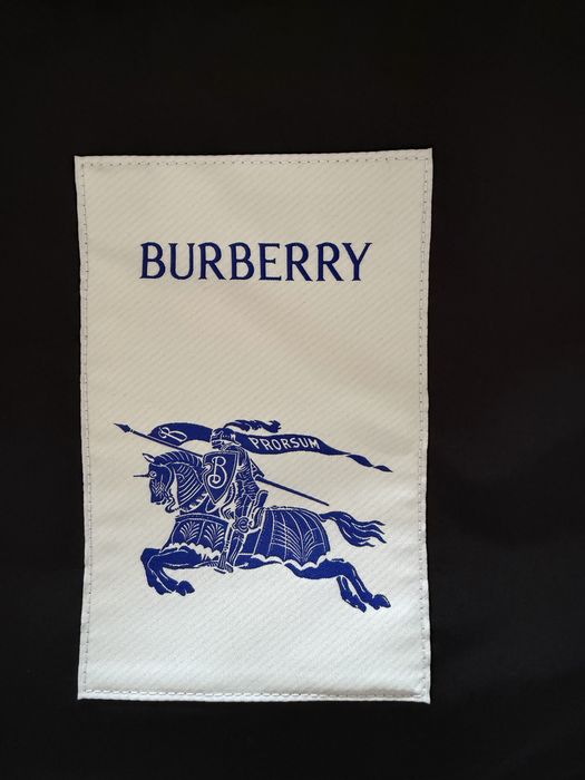 Преходно водоустойчиво яке Burberry