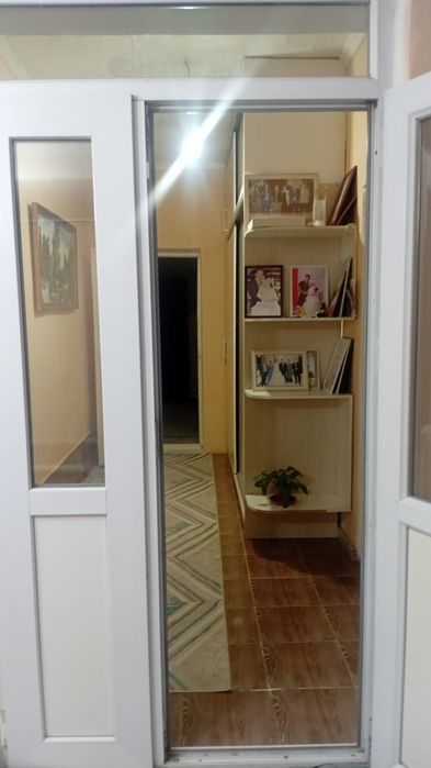 Үй сатылады.Жаксы жерден
