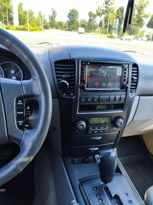 Kia Sorento JC 2.5 CRDi 170 CP 4x4 AUTOMAT | 175.000 km | Piele | Trapa