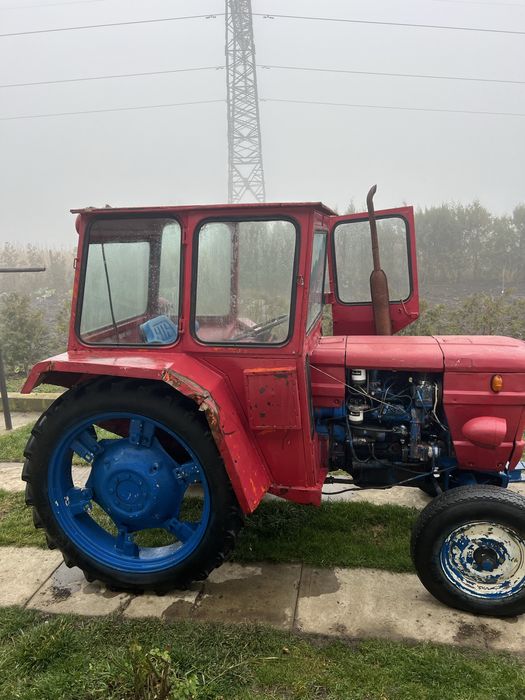Tractor utb 445 cu roti late si instalatie