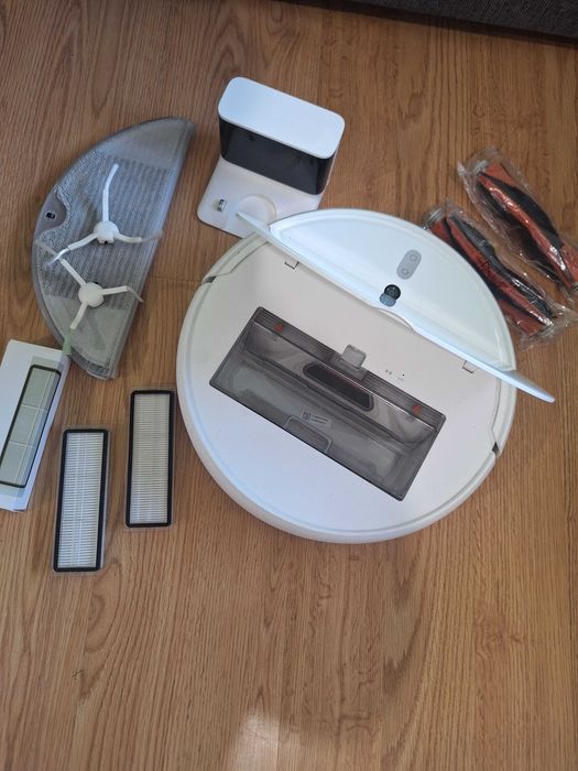 Прахосмукачка-робот XIAOMI MI RO за сухо и мокро почистванеBOT VACUUM MOP използвана
