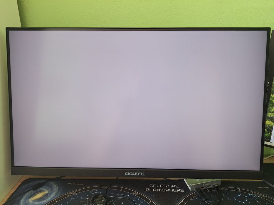 Gigabyte M28U - 4к монитор с 144 херца с гаранция до 02.06.2028г.