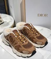 Dior маратонки с пух 39