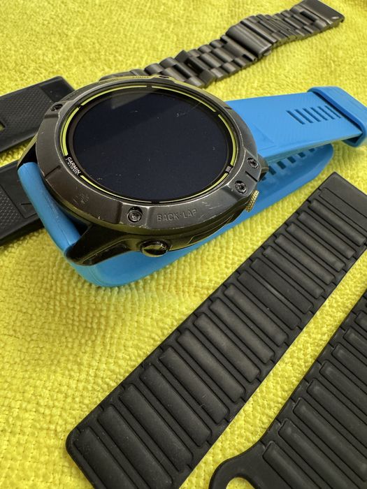 Garmin Enduro SmartWatch Incarcare Solara