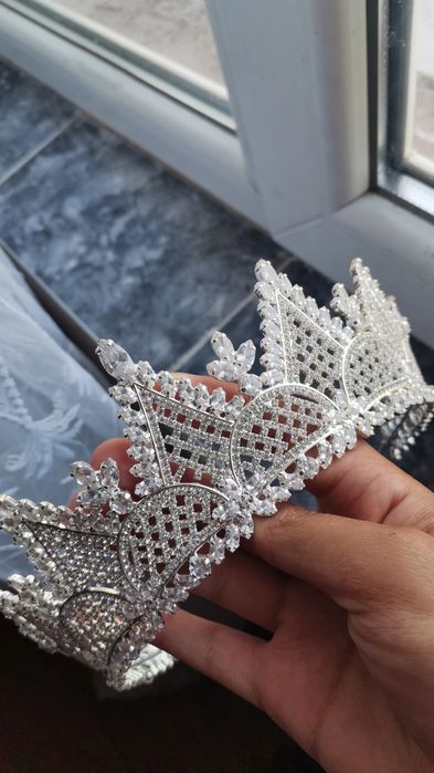 Coronița de vânzare