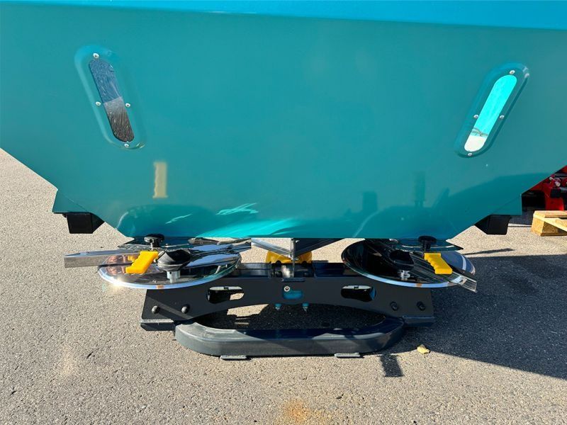 Разбрасыватель удобрений РУМ 1000л