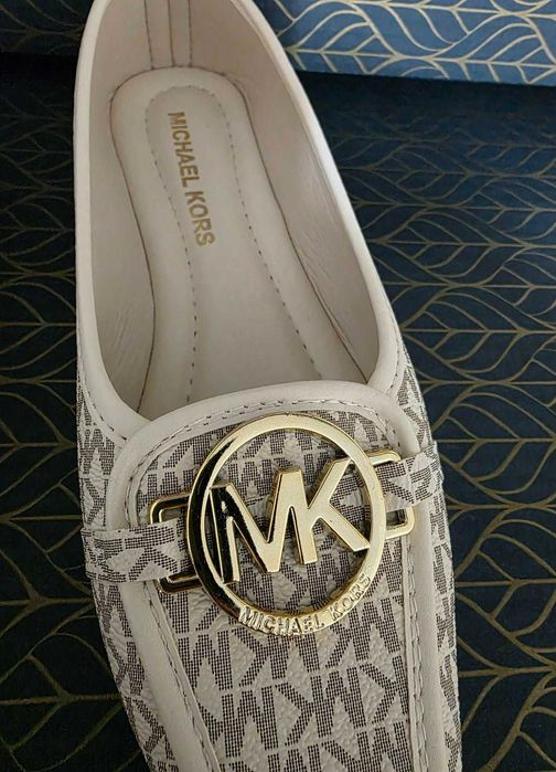 Papuci Michael Kors marimea 38