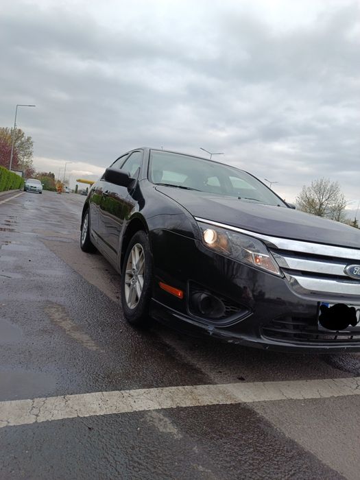 Vând/schimb Ford fusion model de America