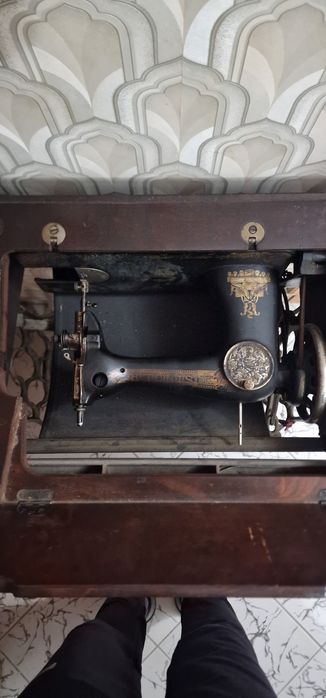 Masina de cusut ZINGER originala