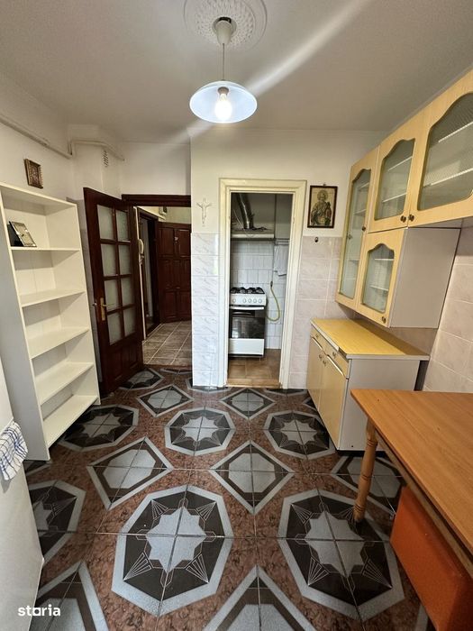 Apartament cu 2 camere de închiriat în zona Șantierul Naval