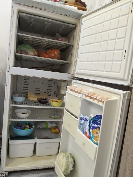 Продам холодильник