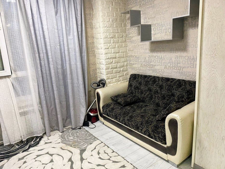 Продаётся квартира в р-не Мирабад, ЦУМ(Ц-7), 2/4/4