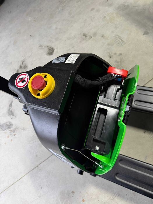 Transpaleta electrica Liza electrica LI-ION 2000KG VALLIFT