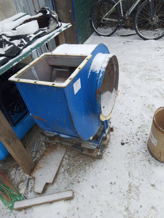 Продам вытишку 220 в