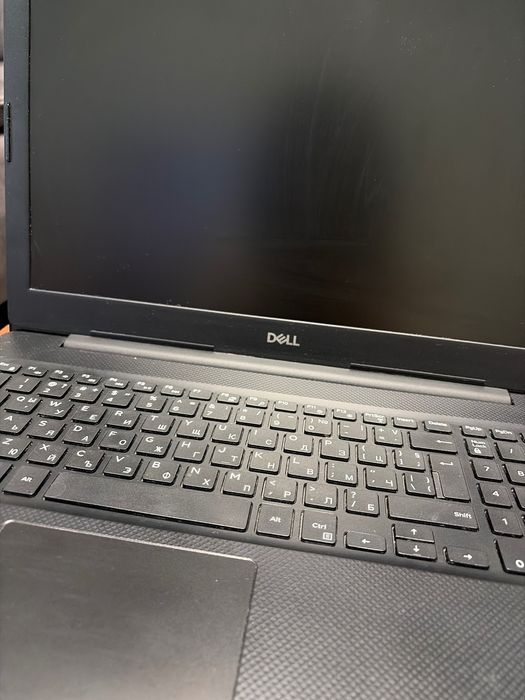 Лаптоп DELL Vostro 15 3000 ЗАПАЗЕН