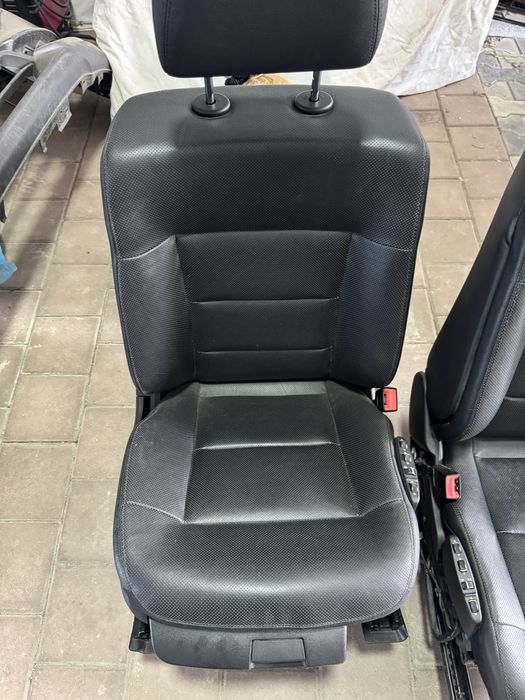 Interior tapiterie piele ventilata mercedes e class cu masaj si ventialtie